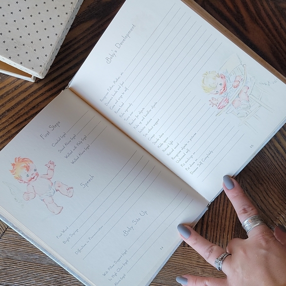 1935 Precious Moments Baby Book - Picture 5 of 8